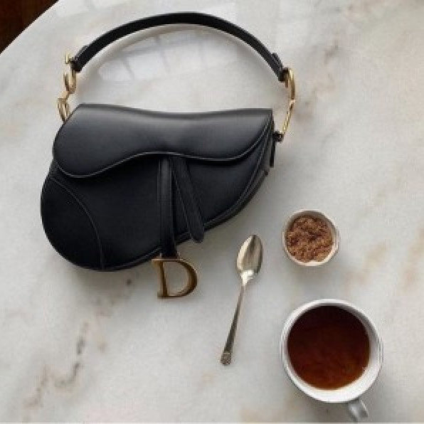 Saddle premium quality shoulder bag with og box