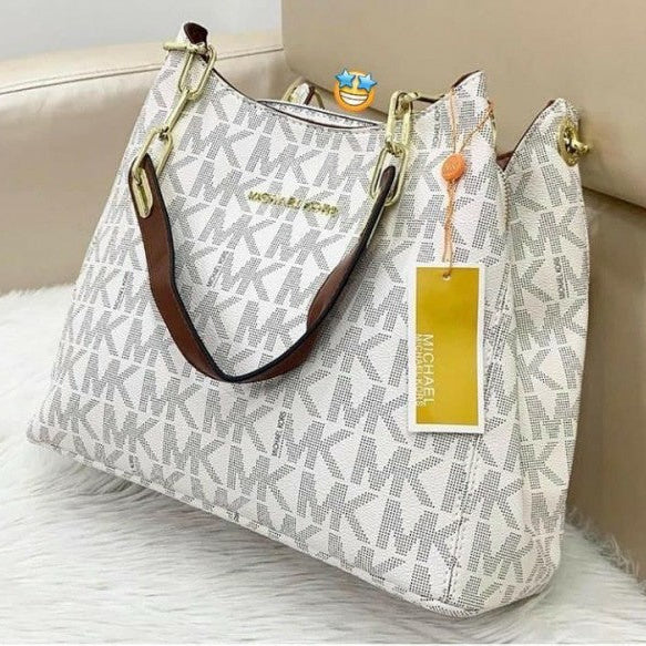 White fulton bag with dust cover