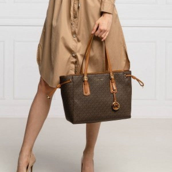 Voyager tote brown bag with dust bag