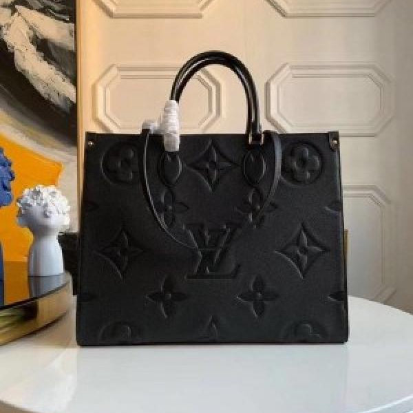 On the go premium quality black bag