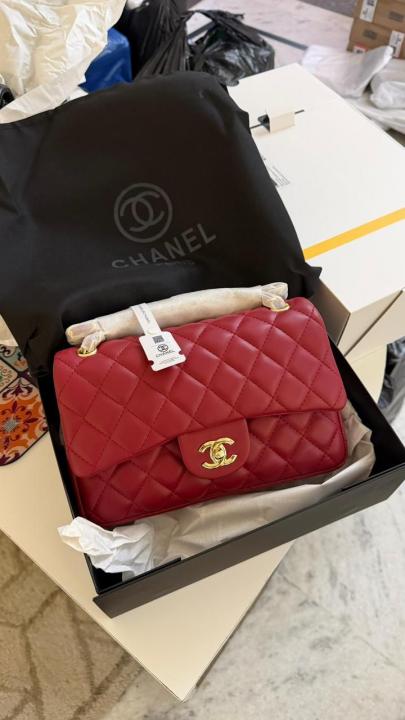 Premium quality red jumbo sling bag with box