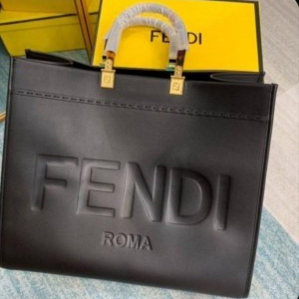 Ladies trendy leather black handbag big size