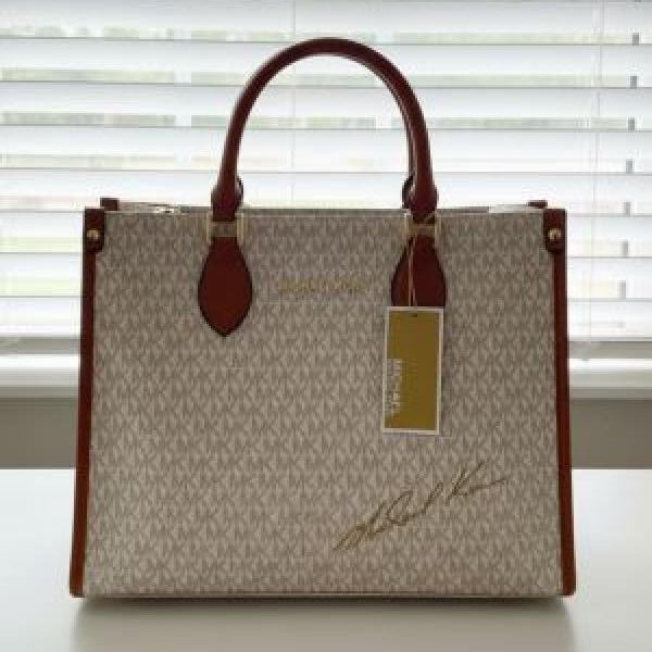 Premium quality white tote bag with dust cover