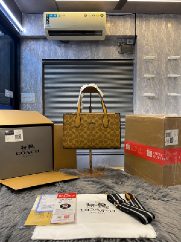 Field tote with double box and dust bag with premium quality