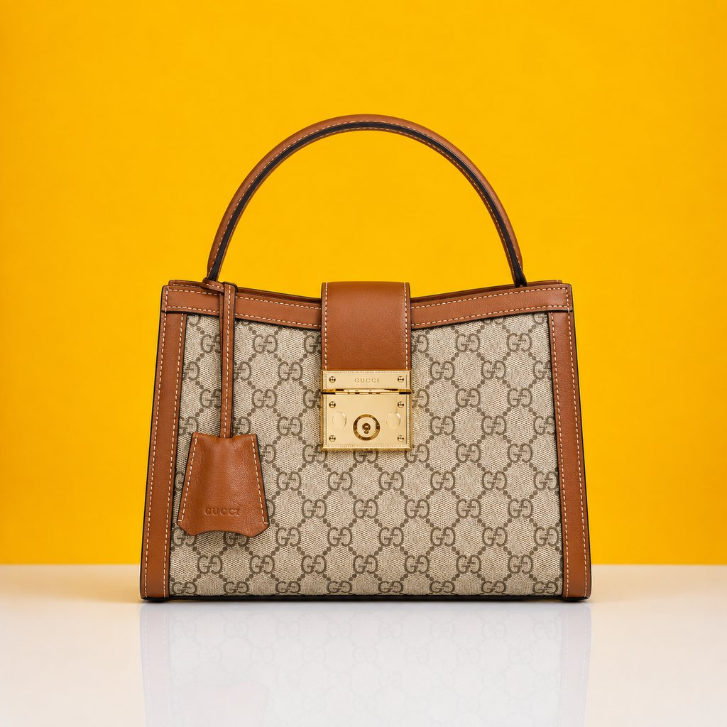 Padlock shoulderbag with doublebox