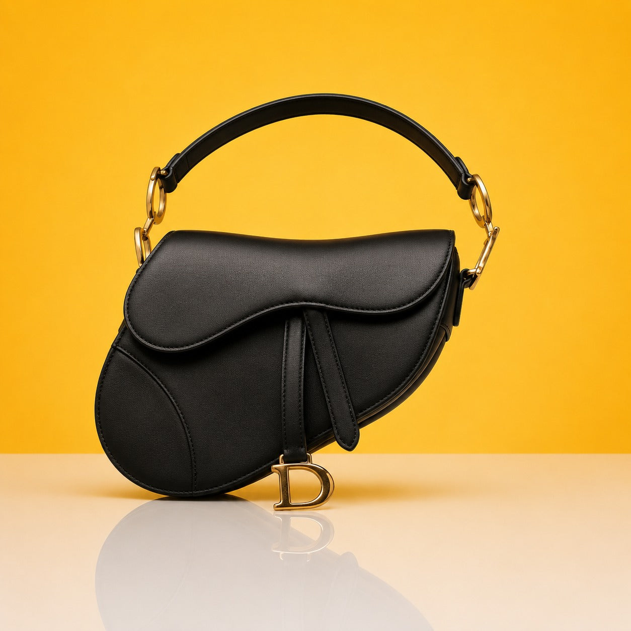 Saddle premium quality shoulder bag with og box