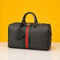 Duffle black bag premium quality with dust cover