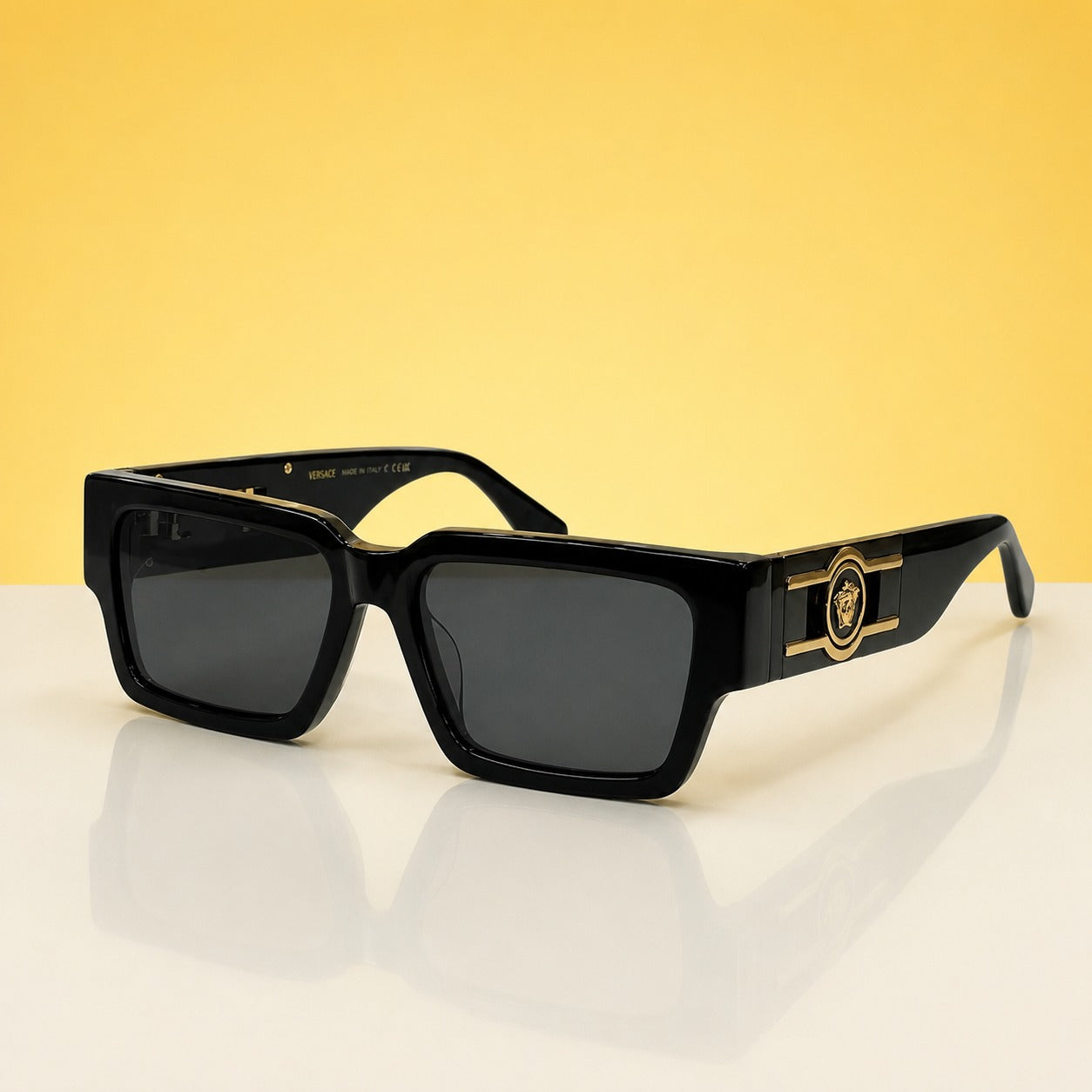 Women black sunglasses VE4459