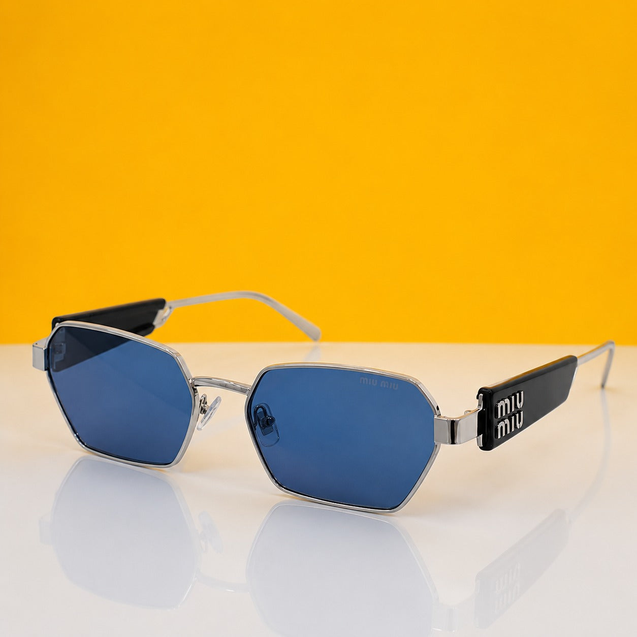 Women sunglasses MU53WS