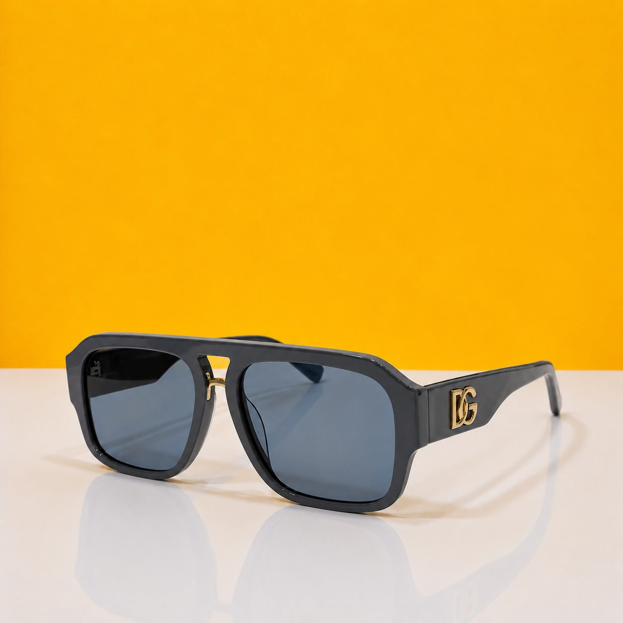 Men gray sunglasses 4403